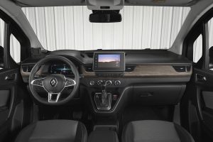 Renault-Grand-Kangoo-(4)