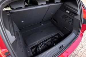 Renault-Megane-E-Tech-luggage