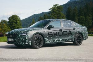 Skoda-Superb-2023-(4)