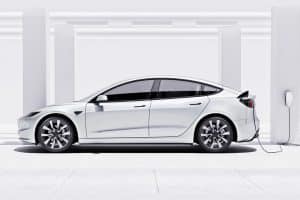 Tesla-Model-3-2023-4