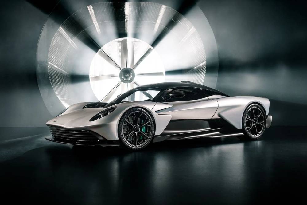 https://autogreeknews.gr/wp-content/uploads/2023/09/aston-martin-valhalla-highres3.jpg