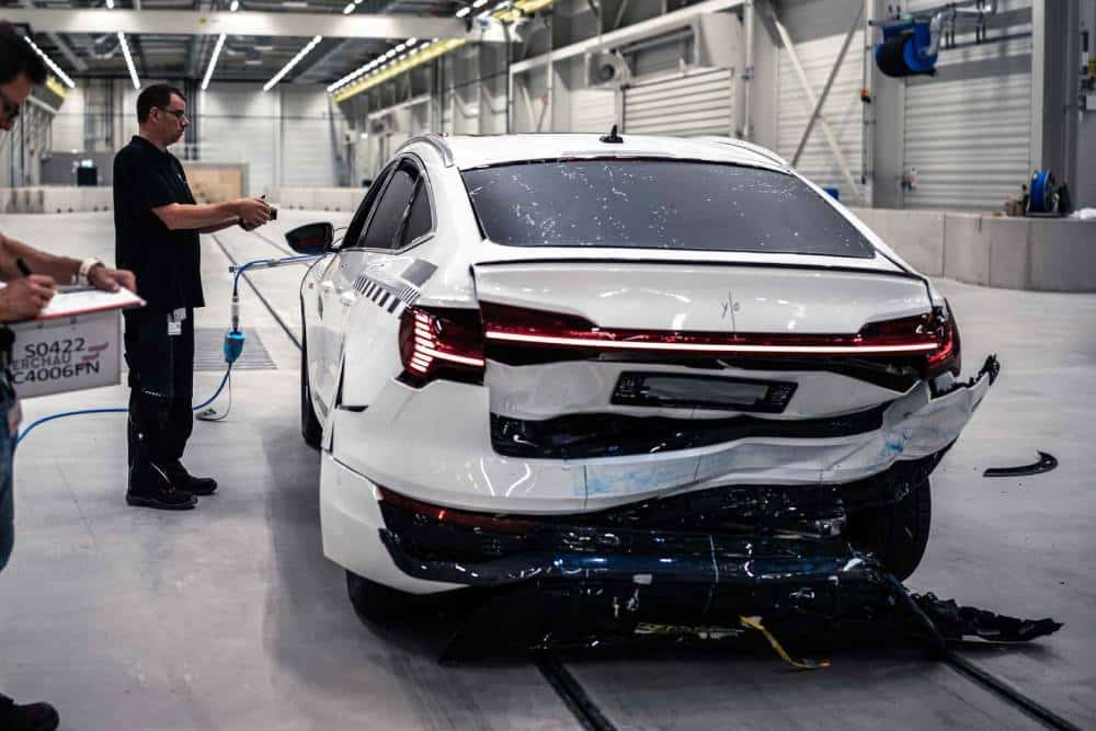 https://autogreeknews.gr/wp-content/uploads/2023/09/audi-vehicle-safety-center-9.jpg