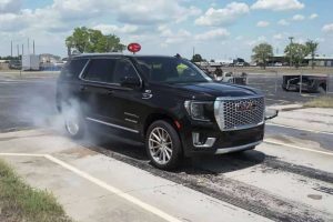 hennessey-supercharged-gmc-yukon-denali-sounds-lik