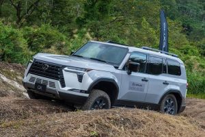 lexus gx off road 02