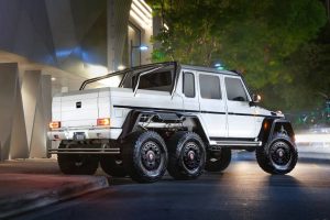 mercedes-benz-g-63-amg-6×6-when-the-giants-come-ou (1)