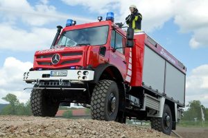 mercedes-benz-special-trucks-der-firemobil-2023-(10)