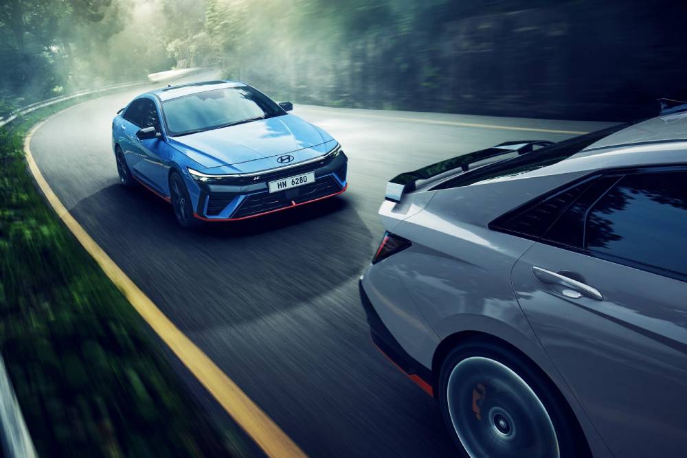https://autogreeknews.gr/wp-content/uploads/2023/09/refreshed-2024-hyundai-elantra-n-launched-globally-4.jpg