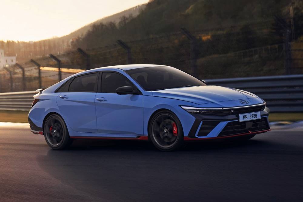 https://autogreeknews.gr/wp-content/uploads/2023/09/refreshed-2024-hyundai-elantra-n-launched-globally.jpg