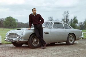 sir_thomas_sean_connery_aston_martin_db5_bond_car