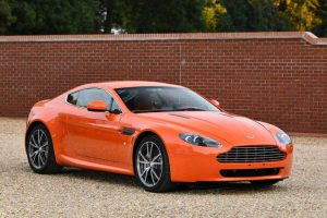 the-entire-aston-martin-lineup-from-2010-has-been- (6)