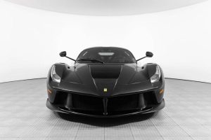 this-2015-ferrari-laferrari-is-the-most-expensive- (3)