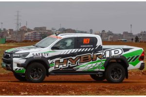 toyota hilux hybrid 02