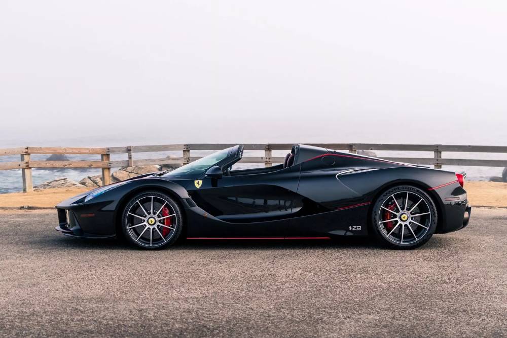 https://autogreeknews.gr/wp-content/uploads/2023/10/2017-Ferrari-LaFerrari-Aperta1415838_.jpg