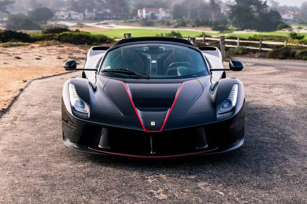 https://autogreeknews.gr/wp-content/uploads/2023/10/2017-Ferrari-LaFerrari-Aperta1415854_.jpg