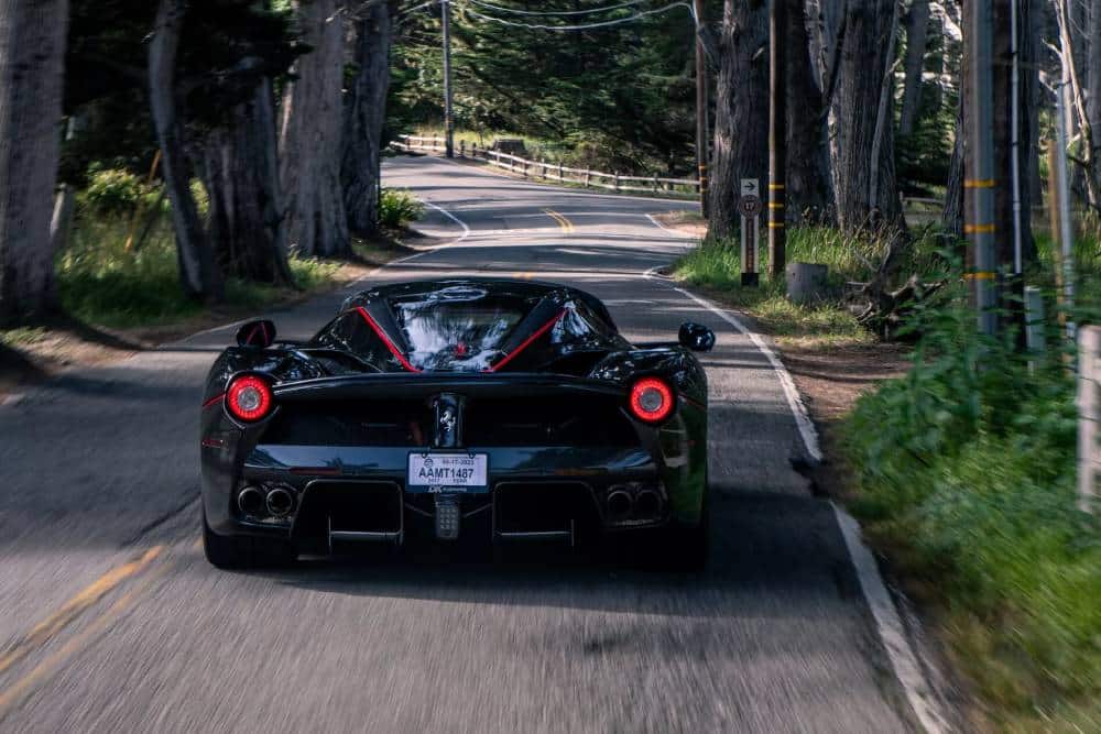 https://autogreeknews.gr/wp-content/uploads/2023/10/2017-Ferrari-LaFerrari-Aperta1415855_.jpg