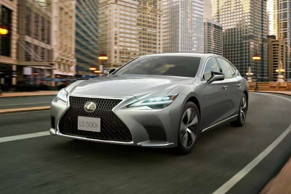 https://autogreeknews.gr/wp-content/uploads/2023/10/2024-Lexus-LS-Japan-2-2048x1367-1.jpg