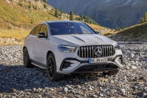 2026-Mercedes-AMG-GLE-53-PHEV-1023-13