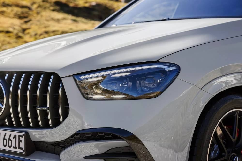 https://autogreeknews.gr/wp-content/uploads/2023/10/2026-Mercedes-AMG-GLE-53-PHEV-1023-18.jpg