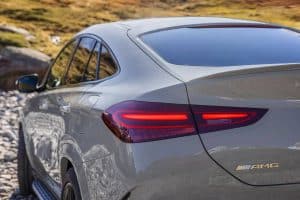 2026-Mercedes-AMG-GLE-53-PHEV-1023-19