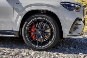 2026-Mercedes-AMG-GLE-53-PHEV-1023-20