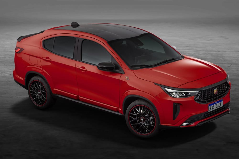 https://autogreeknews.gr/wp-content/uploads/2023/10/Abarth-fastback-2023-2.jpg