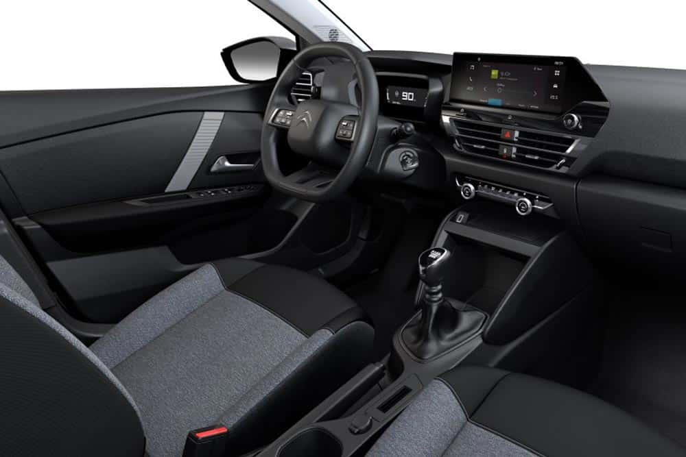 https://autogreeknews.gr/wp-content/uploads/2023/10/Citroen-C4-1.2-Pure-100-Live-Pack-interior-1.jpg