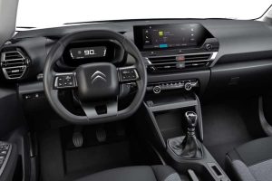 Citroen-C4-1.2-Pure-100-Live-Pack–interior-(2)