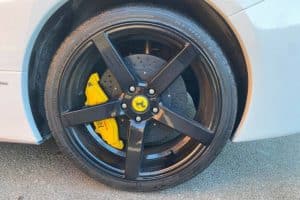 Ford-Cougar-Ferrari-458-Replica-1