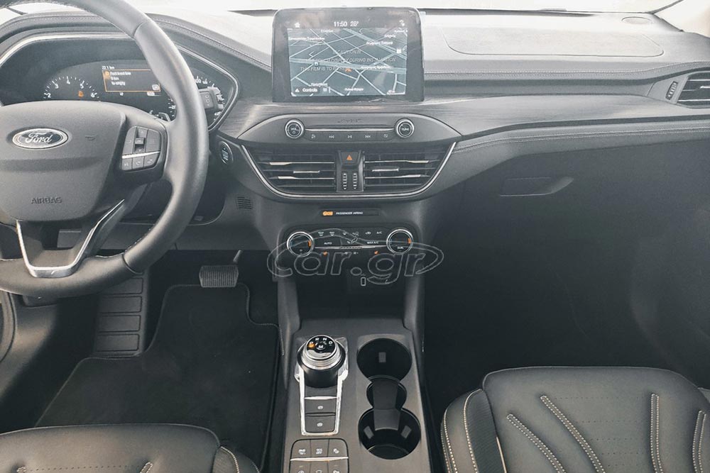https://autogreeknews.gr/wp-content/uploads/2023/10/Ford-Focus-Vignale-CarCenter-3.jpg