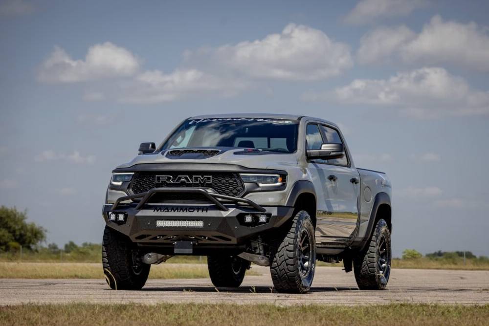 https://autogreeknews.gr/wp-content/uploads/2023/10/Hennessey-2023-Lunar-Edition-RAM-TRX-for-Sale-5-10.jpg
