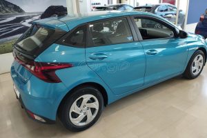 Hyundai-i20-etoimoparadota-(4)