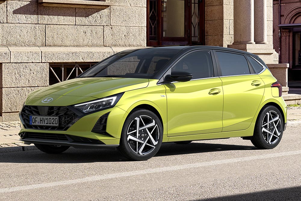 https://autogreeknews.gr/wp-content/uploads/2023/10/Hyundai-i20-facelift-2.jpg