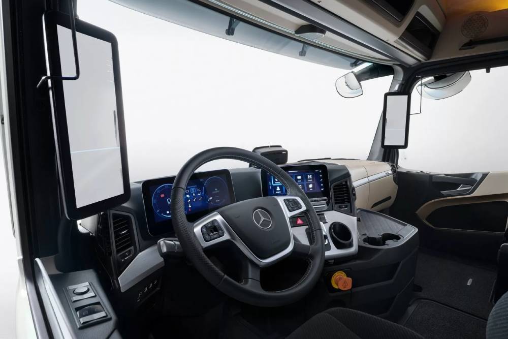 https://autogreeknews.gr/wp-content/uploads/2023/10/Mercedes-eActros-600-1010-41.jpg