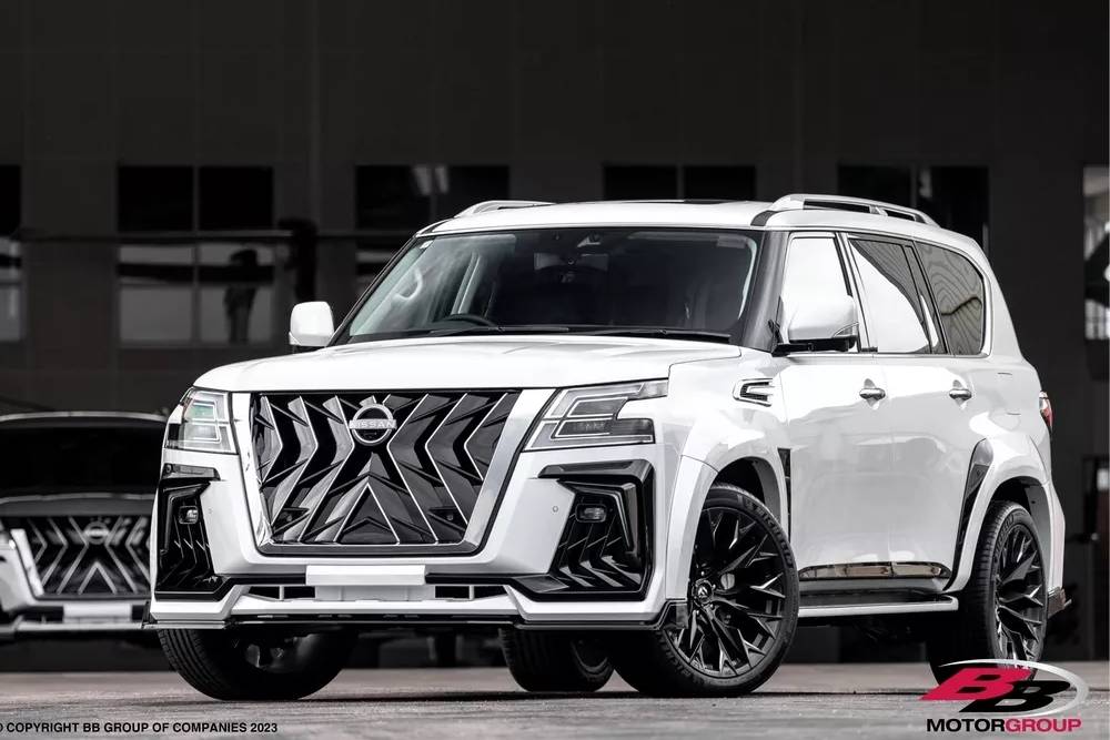 https://autogreeknews.gr/wp-content/uploads/2023/10/Nissan-Patrol-Black-Hawk-5.jpg
