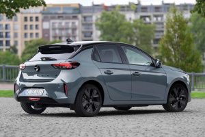 Opel-Corsa-2023-(11)