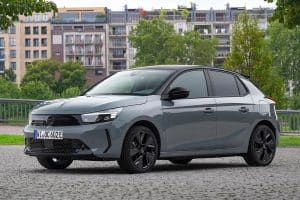 Opel-Corsa-2023-(12)