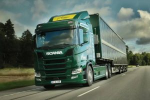 Scania-Solar-Powered-Semi-912-11