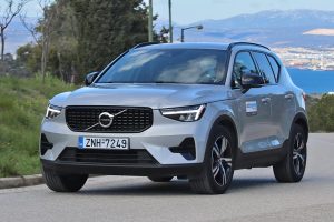 Volvo-XC40-T2-strofi