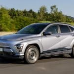 hyundai-kona-electric-0923-dynamic-05