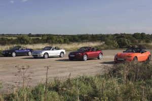 mazda-mx-5-miata-family-drag-and-roll-races-end-wi (1)