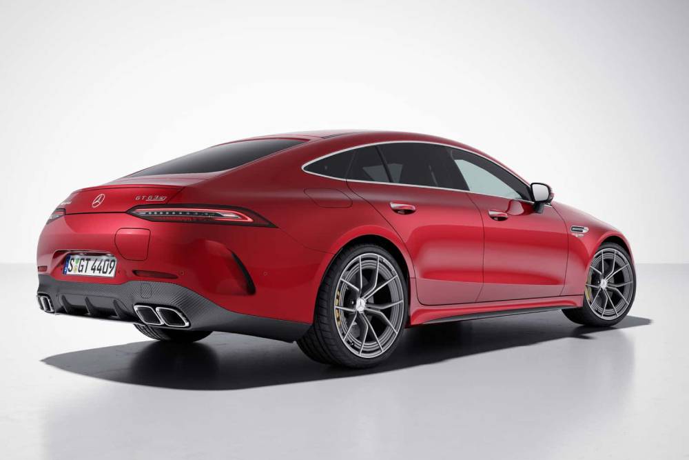 https://autogreeknews.gr/wp-content/uploads/2023/10/mercedes-amg-gt-coupe4-e-performance-2024-1.jpg