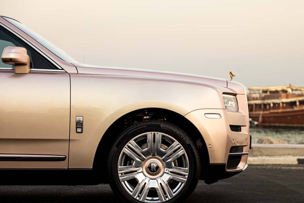 https://autogreeknews.gr/wp-content/uploads/2023/10/rolls-royce-the-pearl-cullinan-6.jpg