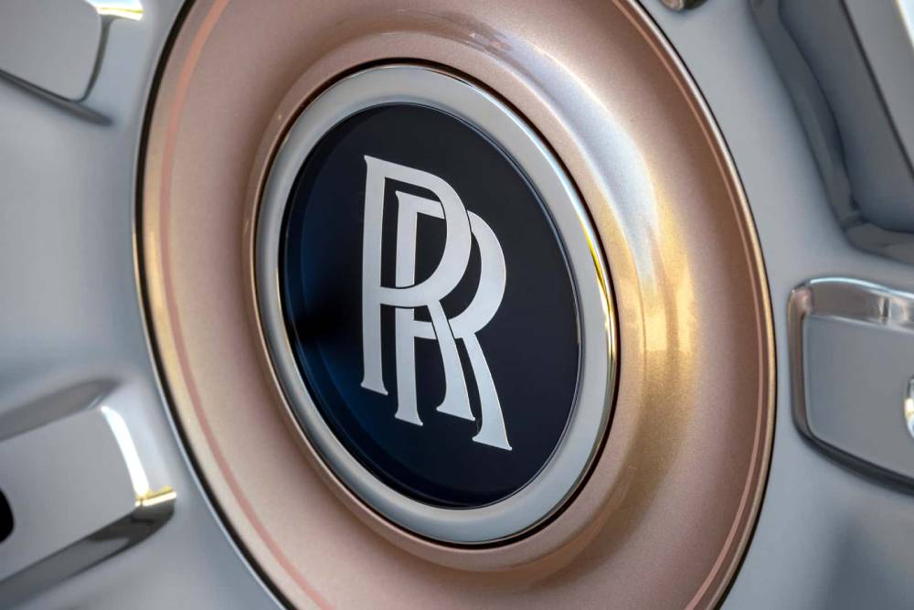 https://autogreeknews.gr/wp-content/uploads/2023/10/rolls-royce-the-pearl-cullinan-8.jpg
