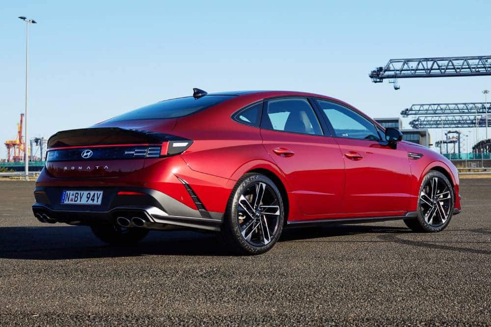https://autogreeknews.gr/wp-content/uploads/2023/10/sporty-2024-hyundai-sonata-n-line-heads-to-austral-7.jpg
