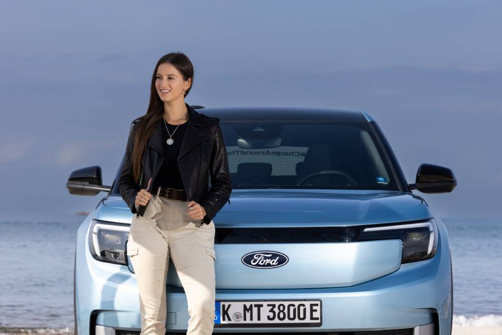 https://autogreeknews.gr/wp-content/uploads/2023/10/thumbnail_LEXIE-ALFORD_GREECE_FORD_EXPLORER_09-1.jpg