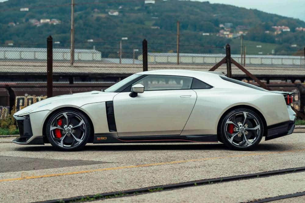 https://autogreeknews.gr/wp-content/uploads/2023/11/2021-Nissan-GT-R50-by-Italdesign-RM-Sotheby-3-2048.jpg