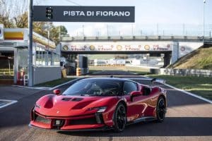 2023-Ferrari-SF90-XX-Stradale-Fiorano-Lap-Record-s (1)