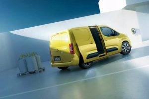 2024-Opel-Combo-3-2048×1178