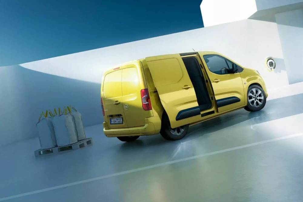 https://autogreeknews.gr/wp-content/uploads/2023/11/2024-Opel-Combo-3-2048x1178-1.jpg