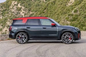 2025-Mini-John-Cooper-Works-Countryman-37